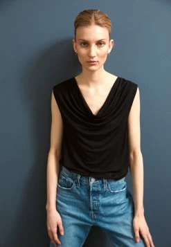 Anna Field Top - Top