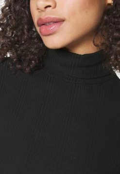 Slim Turtleneck Half Sleeves - Basic T-Shirt - Black -Anna Field 787daa3ec10a4f7d98e9d136aa508d4b