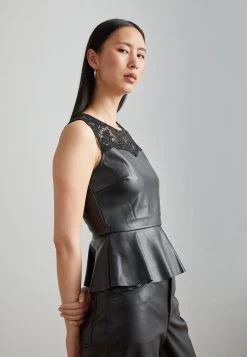 Anna Field Top - Top